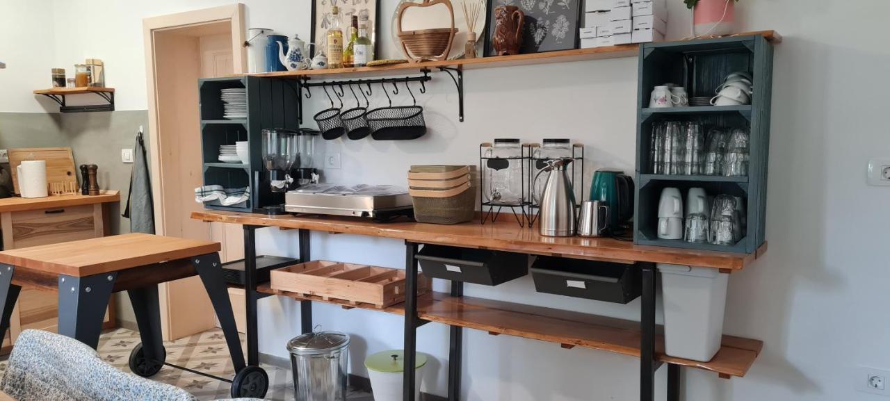 Nona Bb Acomodação com café da manhã Postojna Exterior foto