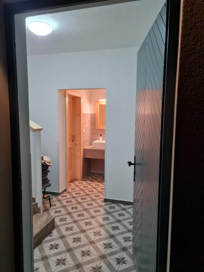 Nona Bb Acomodação com café da manhã Postojna Exterior foto
