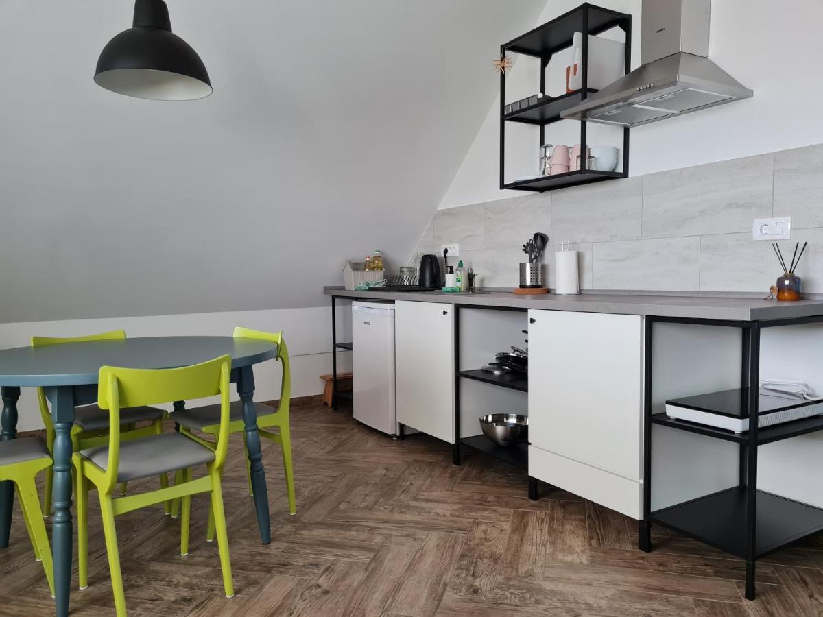 Nona Bb Acomodação com café da manhã Postojna Exterior foto